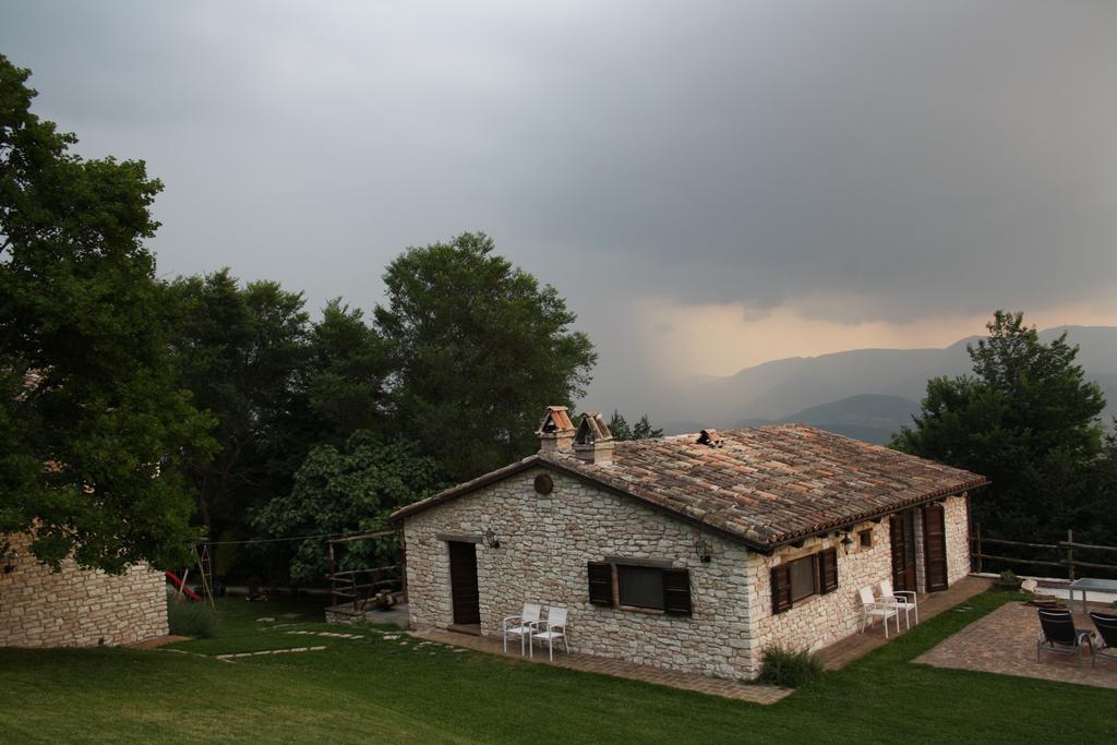 Agriturismo Valdifiori Sassoferrato Екстер'єр фото