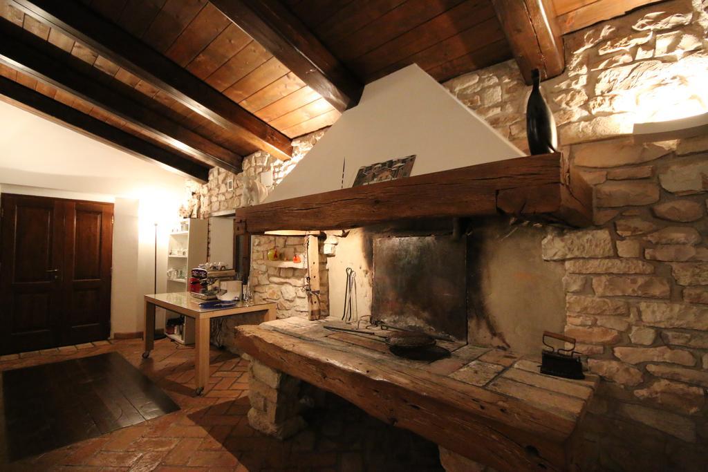 Agriturismo Valdifiori Sassoferrato Екстер'єр фото
